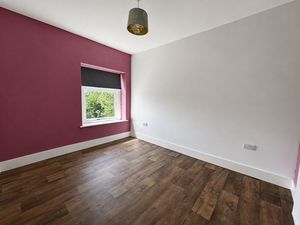 Bedroom Three_20WL- click for photo gallery